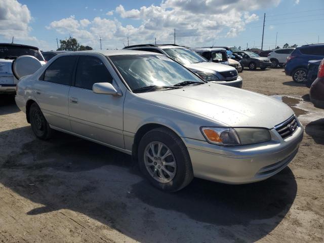 Photo 4 from auction – 2001 TOYOTA CAMRY CE with VIN 4T1BG22K31U033790