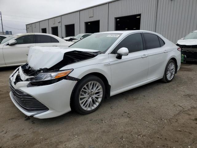 TOYOTA CAMRY XLE 2020 with VIN 4T1F31AK3LU523013 - Photo from auction