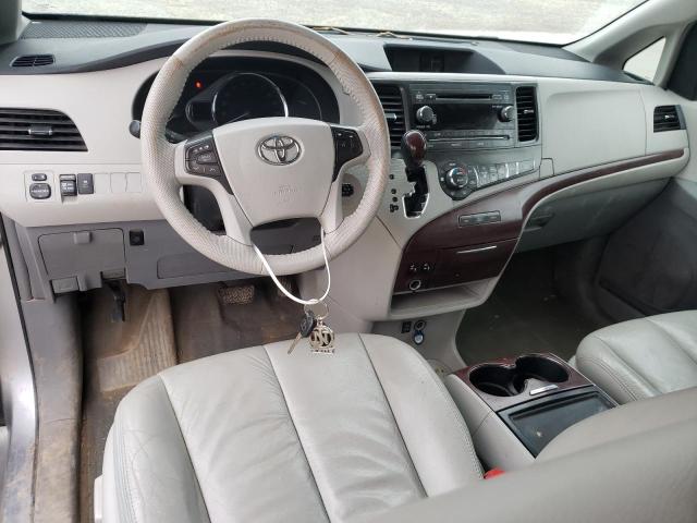 Photo 8 from auction – 2013 TOYOTA SIENNA XLE with VIN 5TDYK3DC4DS320217