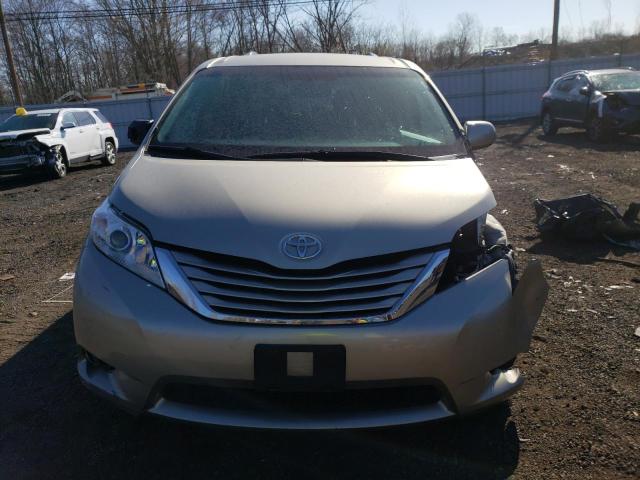 Photo 5 from auction – 2017 TOYOTA SIENNA LE with VIN 5TDKZ3DC0HS890609