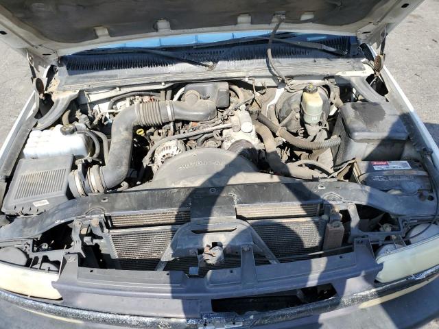Photo 11 from auction – 2001 CHEVROLET SILVERADO with VIN 2GCEC19W111198975
