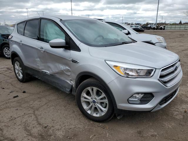 Photo 4 from auction – 2017 FORD ESCAPE SE with VIN 1FMCU0GD4HUE05532