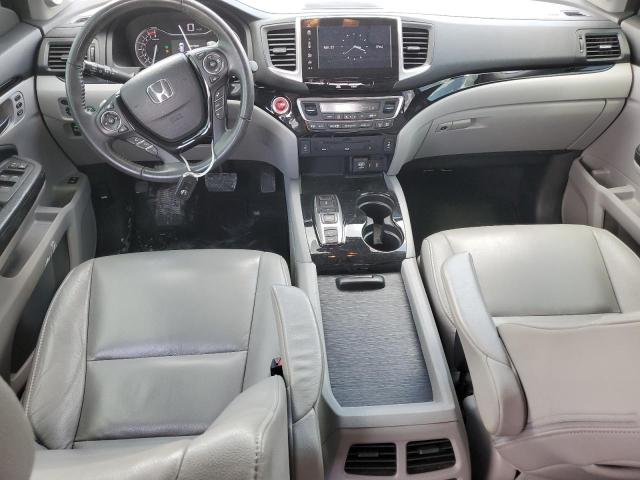 Photo 8 from auction – 2017 HONDA PILOT TOUR with VIN 5FNYF5H92HB020233