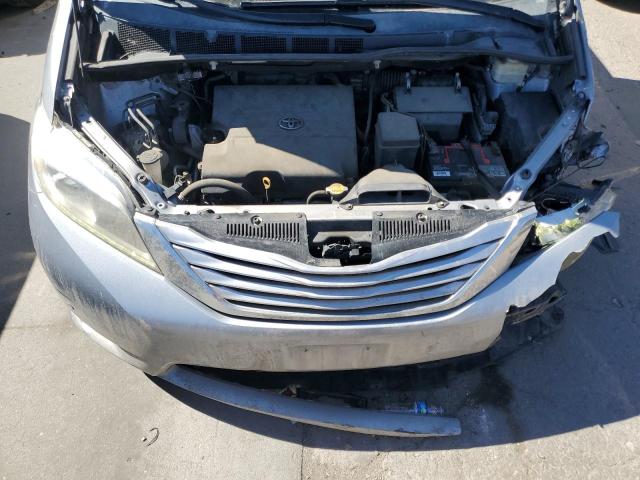 Photo 12 from auction – 2015 TOYOTA SIENNA XLE with VIN 5TDDK3DC4FS120147