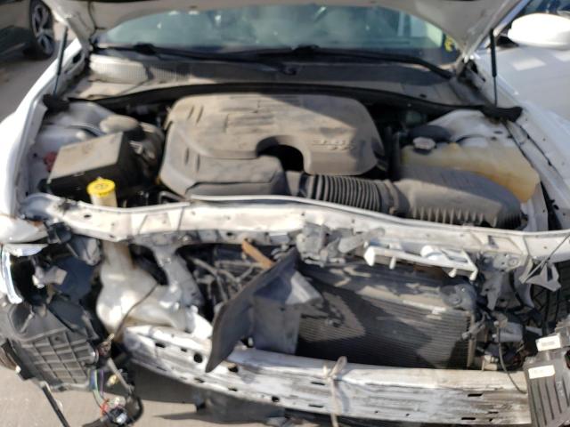 Photo 11 from auction – 2016 CHRYSLER 300 LIMITE with VIN 2C3CCAAG6GH313733
