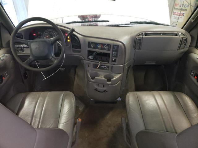 Photo 8 from auction – 2002 CHEVROLET ASTRO with VIN 1GNEL19X02B127316