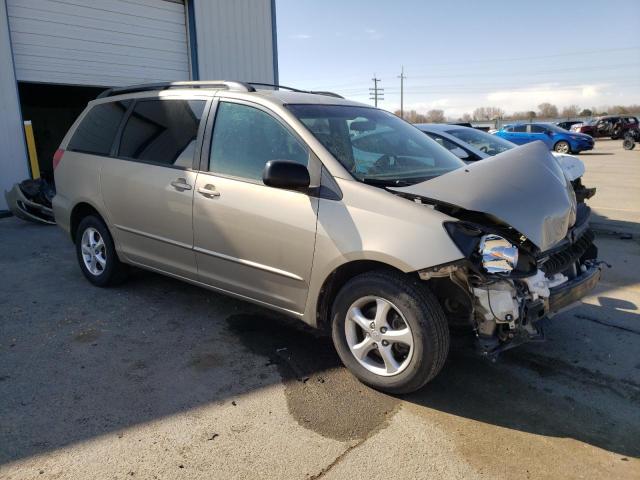 Photo 4 from auction – 2004 TOYOTA SIENNA CE with VIN 5TDZA23C74S104901