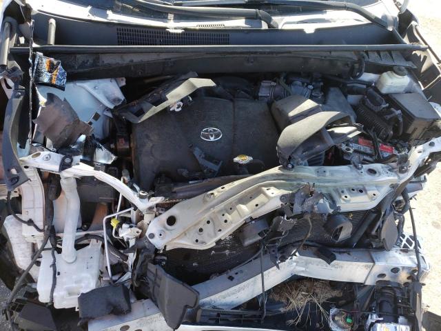 Photo 12 from auction – 2017 TOYOTA HIGHLANDER with VIN 5TDKZRFH5HS521353