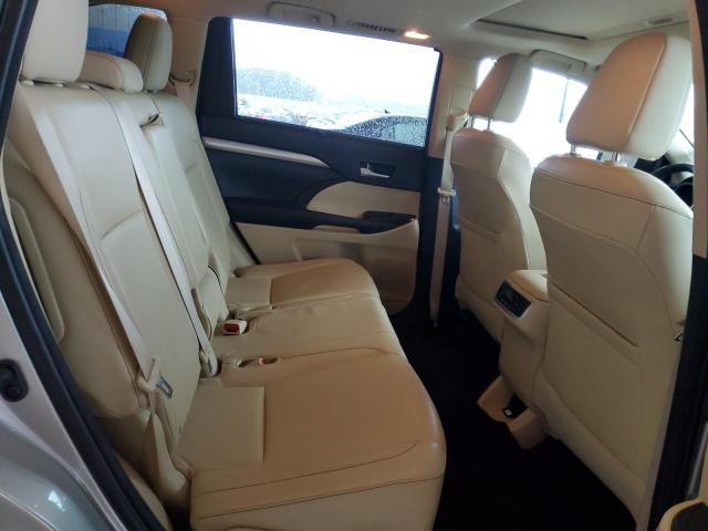 Photo 11 from auction – 2015 TOYOTA HIGHLANDER with VIN 5TDJKRFH4FS085558