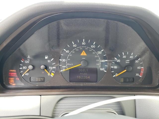 Photo 9 from auction – 2000 MERCEDES-BENZ E 320 with VIN WDBJH65J1YB053645