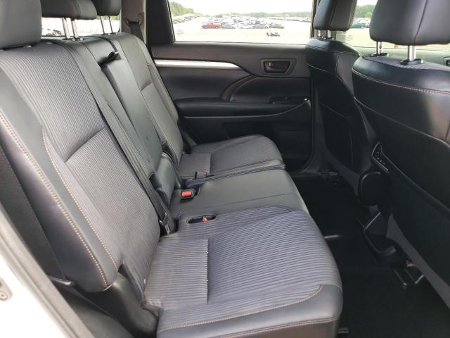 Photo 11 from auction – 2015 TOYOTA HIGHLANDER with VIN 5TDZKRFH3FS041604
