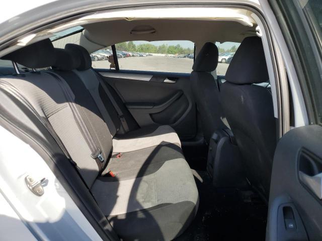 Photo 10 from auction – 2017 VOLKSWAGEN JETTA S with VIN 3VW2B7AJ3HM273426