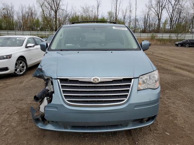 Photo 5 from auction – 2010 CHRYSLER TOWN & COU with VIN 2A4RR8D18AR452049