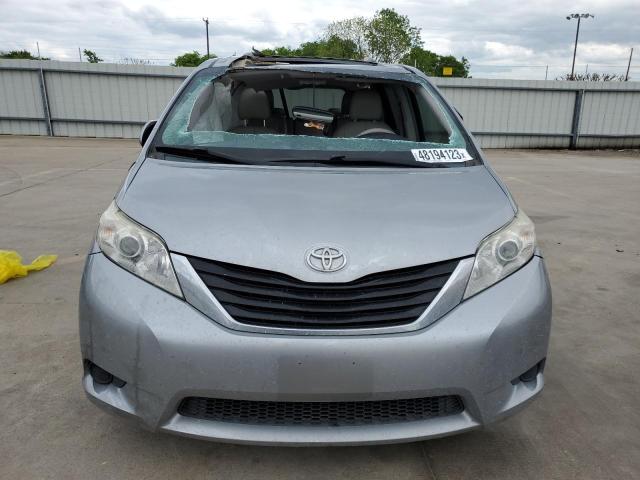 Photo 5 from auction – 2013 TOYOTA SIENNA LE with VIN 5TDKK3DC2DS363346