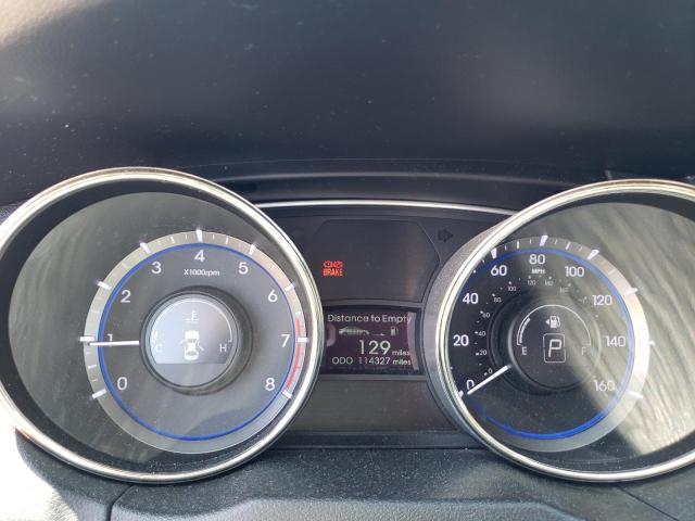 Photo 9 from auction – 2011 HYUNDAI SONATA SE with VIN 5NPEC4AC7BH039932