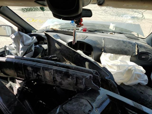 Photo 8 from auction – 2003 CHRYSLER TOWN & COU with VIN 2C4GP54L33R157463