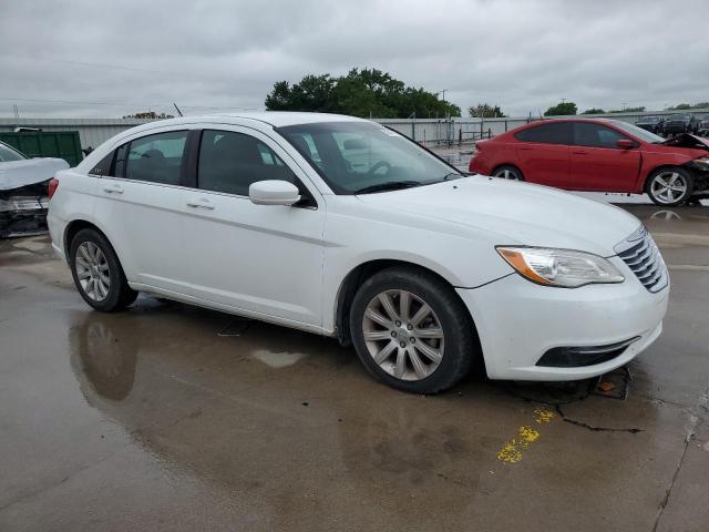 Photo 4 from auction – 2013 CHRYSLER 200 LX with VIN 1C3CCBAB5DN671435