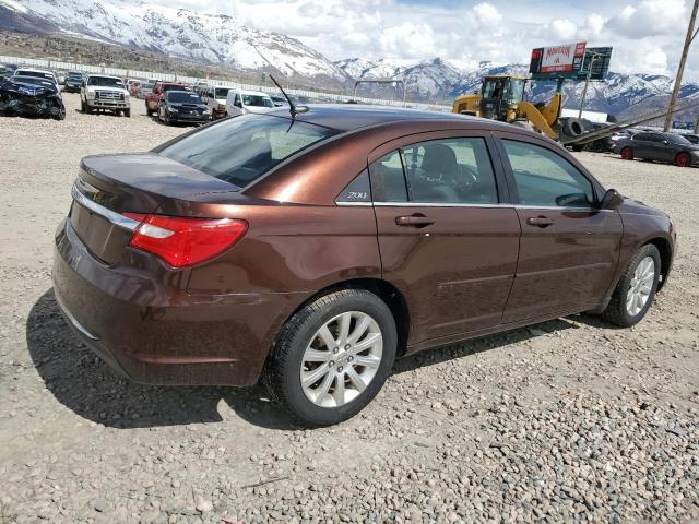 Photo 3 from auction – 2013 CHRYSLER 200 TOURIN with VIN 1C3CCBBG8DN659774