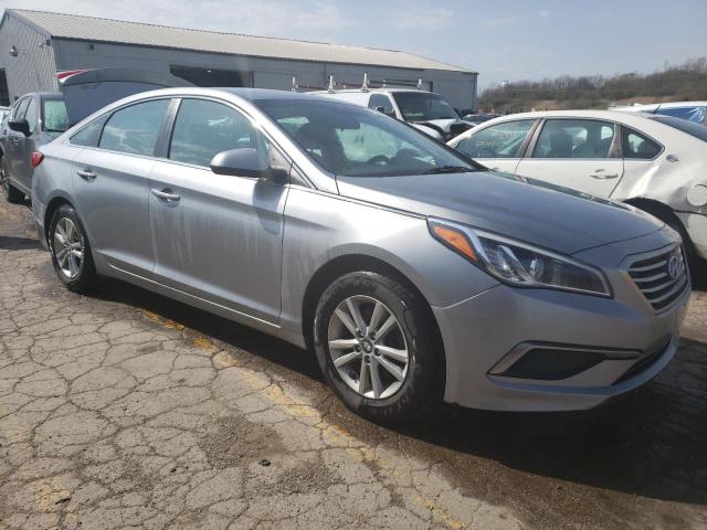 Photo 4 from auction – 2016 HYUNDAI SONATA SE with VIN 5NPE24AF5GH409425