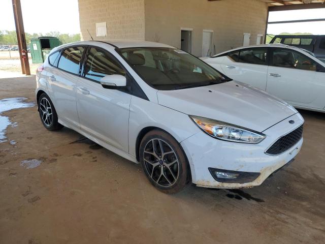 Photo 4 from auction – 2016 FORD FOCUS SE with VIN 1FADP3K23GL336897