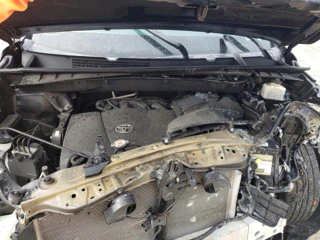 Photo 11 from auction – 2018 TOYOTA HIGHLANDER with VIN 5TDKZRFH9JS547623