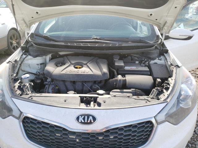 Photo 11 from auction – 2016 KIA FORTE LX with VIN KNAFX4A69G5590659