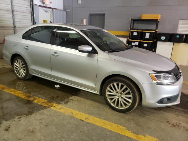 Photo 4 from auction – 2014 VOLKSWAGEN JETTA SEL with VIN 3VWL07AJ2EM334920