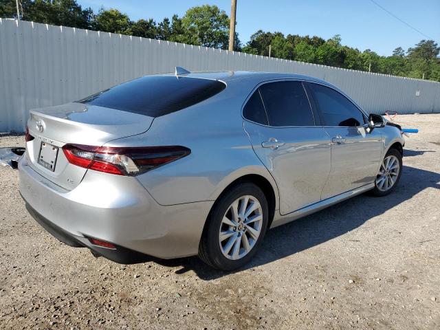 Photo 3 from auction – 2022 TOYOTA CAMRY LE with VIN 4T1C11AK2NU698591