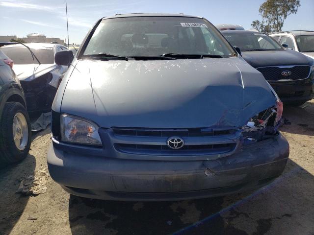 Photo 5 from auction – 2000 TOYOTA SIENNA CE with VIN 4T3ZF19C4YU175304