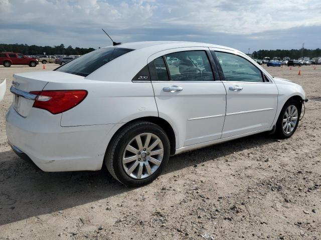 Photo 3 from auction – 2014 CHRYSLER 200 LIMITE with VIN 1C3CCBCG6EN157037