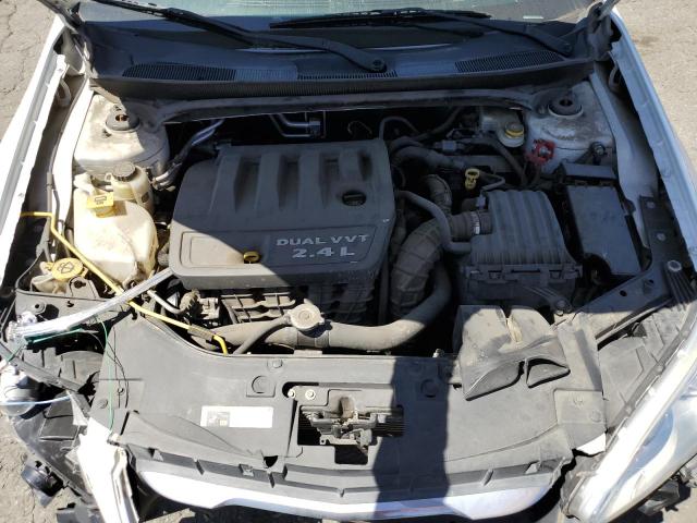 Photo 11 from auction – 2014 CHRYSLER 200 LX with VIN 1C3CCBAB7EN230746