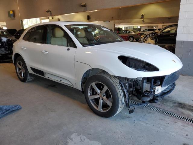 Photo 4 from auction – 2017 PORSCHE MACAN with VIN WP1AA2A55HLB09196