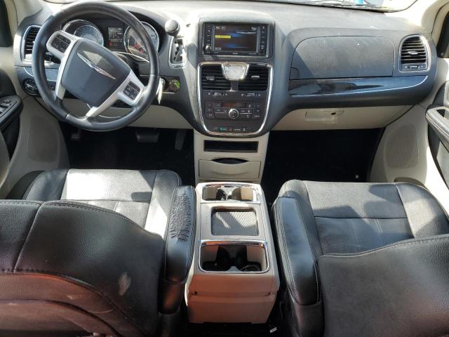 Photo 8 from auction – 2016 CHRYSLER TOWN & COU with VIN 2C4RC1BGXGR186483