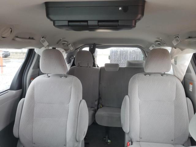 Photo 10 from auction – 2018 TOYOTA SIENNA LE with VIN 5TDJZ3DC1JS198134