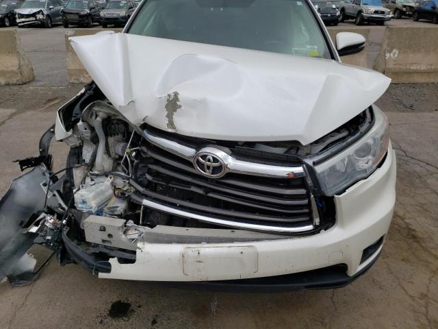 Photo 11 from auction – 2016 TOYOTA HIGHLANDER with VIN 5TDJKRFH1GS233649