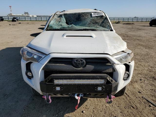 Photo 5 from auction – 2021 TOYOTA 4RUNNER SR with VIN JTEPU5JR1M5883575