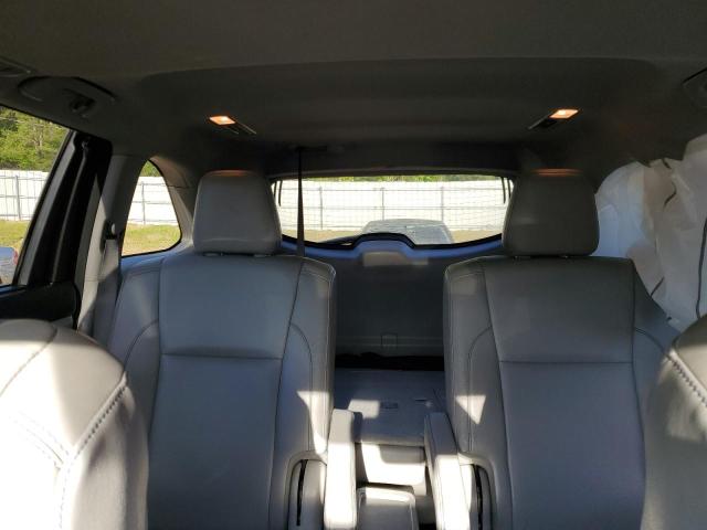 Photo 10 from auction – 2018 TOYOTA HIGHLANDER with VIN 5TDKZRFH5JS537929