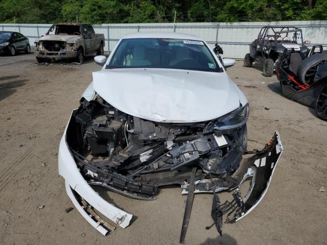 Photo 5 from auction – 2016 CHRYSLER 200 LIMITE with VIN 1C3CCCAB4GN160812