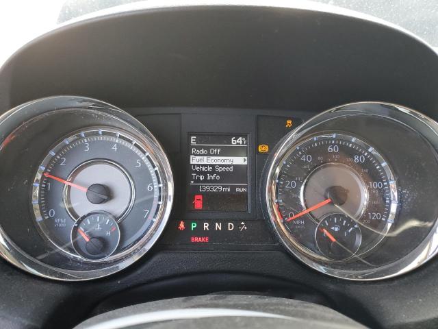Photo 9 from auction – 2011 CHRYSLER TOWN & COU with VIN 2A4RR8DG2BR746388