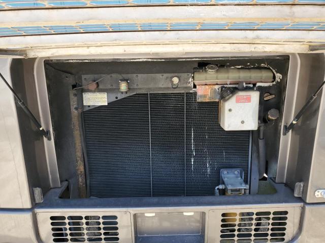 Photo 7 from auction – 2002 FREIGHTLINER CHASSIS X with VIN 4UZAAHAK72CK64944