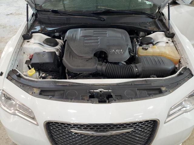 Photo 11 from auction – 2016 CHRYSLER 300C with VIN 2C3CCAKG6GH191034