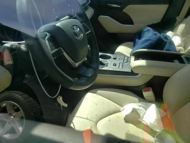 Photo 7 from auction – 2022 TOYOTA HIGHLANDER with VIN 5TDGZRBH8NS213634