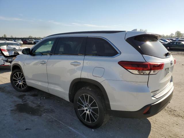Photo 2 from auction – 2017 TOYOTA HIGHLANDER with VIN 5TDKZRFH1HS521897