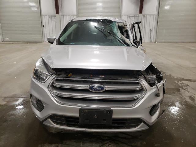 Photo 5 from auction – 2017 FORD ESCAPE SE with VIN 1FMCU9GD0HUE96156