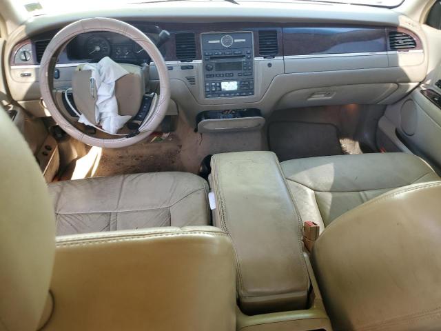 Photo 8 from auction – 2007 LINCOLN TOWN CAR S with VIN 1LNHM82W27Y613896