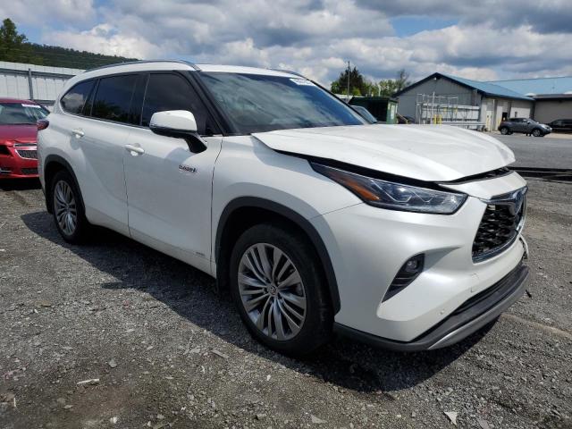Photo 4 from auction – 2021 TOYOTA HIGHLANDER with VIN 5TDEBRCH8MS053294