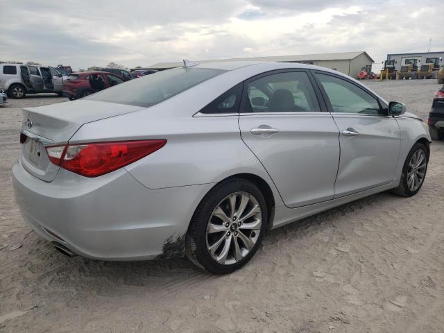 Photo 3 from auction – 2012 HYUNDAI SONATA SE with VIN 5NPEC4AC3CH391939