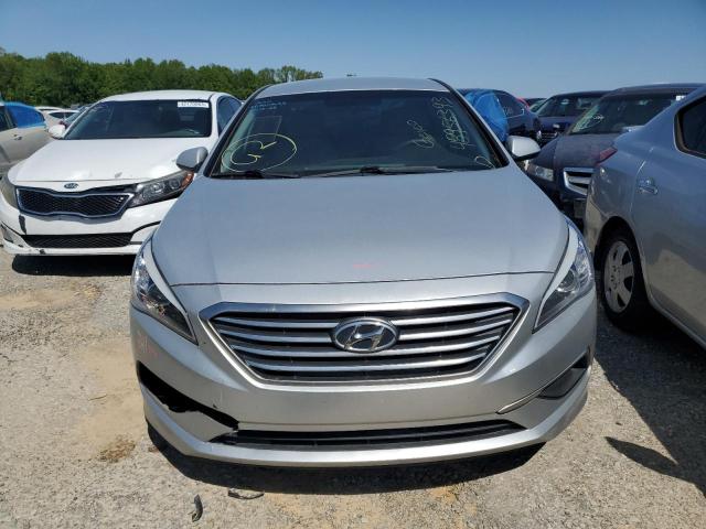 Photo 5 from auction – 2017 HYUNDAI SONATA SE with VIN 5NPE24AF4HH499653