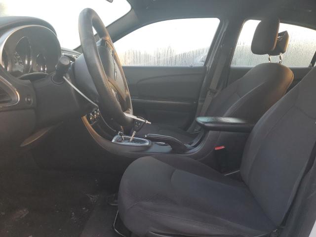 Photo 7 from auction – 2014 CHRYSLER 200 LX with VIN 1C3CCBAB4EN210101