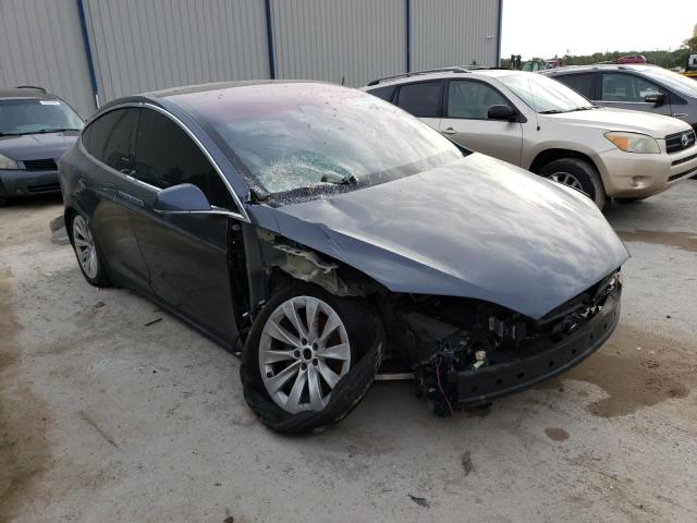 Photo 4 from auction – 2017 TESLA MODEL X with VIN 5YJXCAE20HF051985